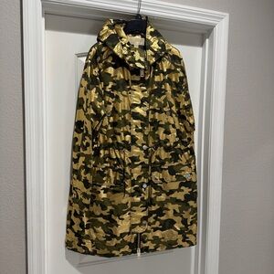 BRAND NEW Michael Kors Metallic Gold Camo Hooded Anorak Jacket